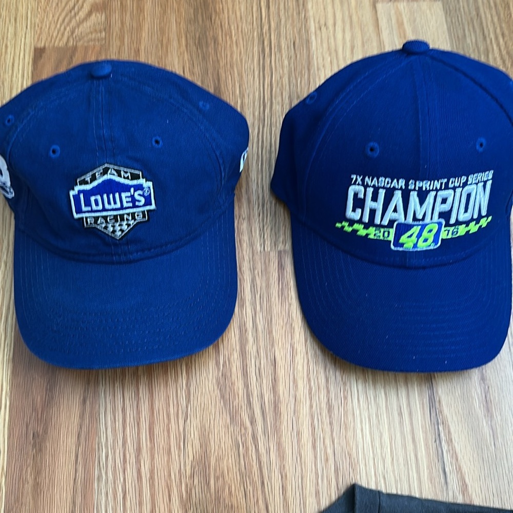 Fun, NASCAR Racing bundle! 🏎️💨 - Picture 7 of 9